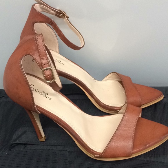 Sandals - Picture 3 of 3